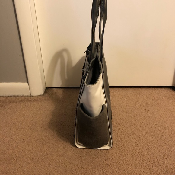 Original Vince Camuto Snakeskin and Suede Tote Dust Bag included -- NEVER USED!! - Picture 3 of 5